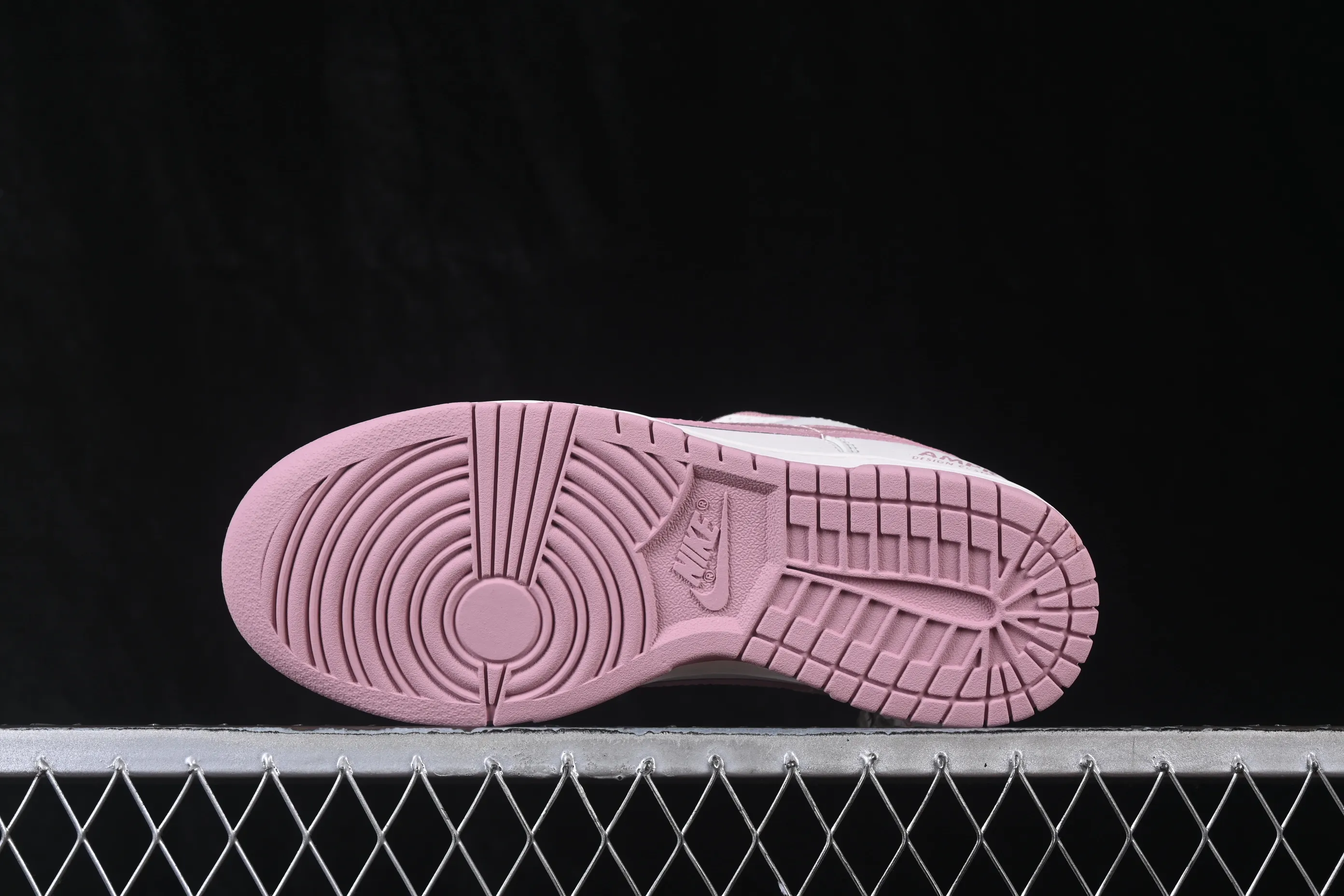 All categories Nk SB Dunk Series Nk SB Dunk Low High-end customized low-top sneakers Nike SB Dunk Low low-top casual skateboard shoes WP0418-178